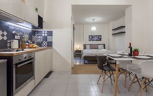 A Gift in the Heart of Monastiraki B