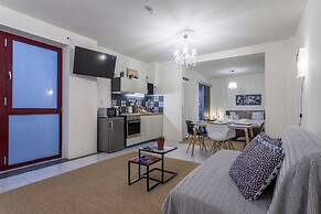 A Gift in the Heart of Monastiraki B