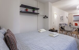 A Gift in the Heart of Monastiraki B