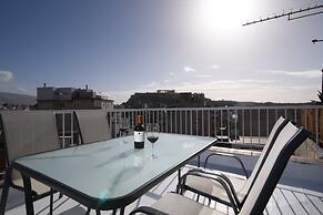 A Gift in the Heart of Monastiraki B