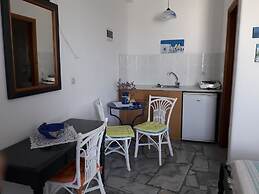 Nikoleta Kolympithres Paros