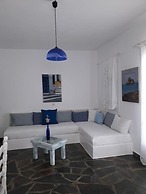 Nikoleta Kolympithres Paros