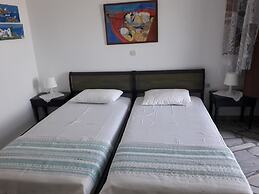 Nikoleta Kolympithres Paros