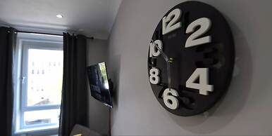 First - Slateford House Apartment