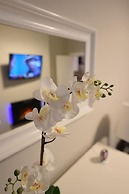 First - Slateford House Apartment