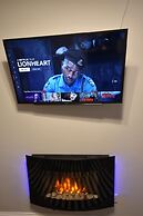 First - Slateford House Apartment