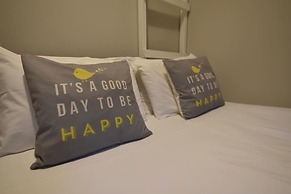 First - Slateford House Apartment