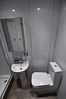 First - Slateford House Apartment