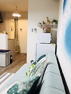 YUYU House - Yata Kaeru