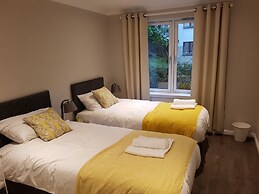 First St John's Hill Apartment 2