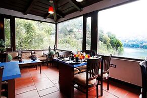 Manu Maharani Regency