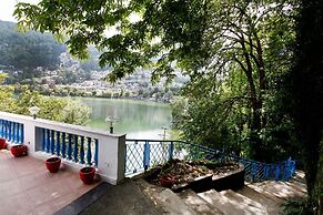 Manu Maharani Regency