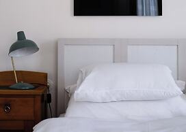 1477 Reichhalter Eat & Sleep