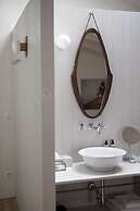 1477 Reichhalter Eat & Sleep