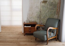 1477 Reichhalter Eat & Sleep