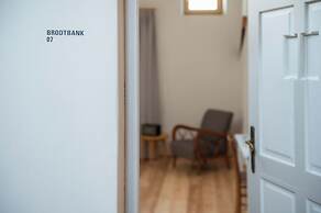 1477 Reichhalter Eat & Sleep