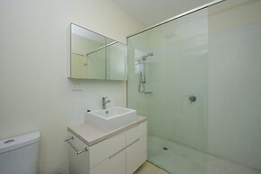 1 Bright Point Apartment 1502