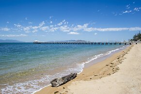 Picnic Bay Apartments Unit 1