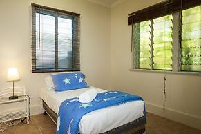 Picnic Bay Apartments Unit 1