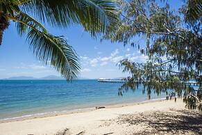 Picnic Bay Apartments Unit 1