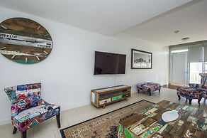 1 Bright Point Apartment 4303