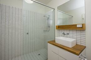 1 Bright Point Apartment 4303