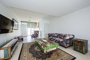 1 Bright Point Apartment 4303
