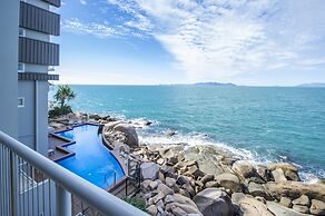 1 Bright Point Apartment 4303