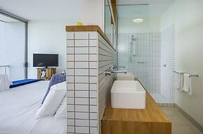 1 Bright Point Apartment 4303