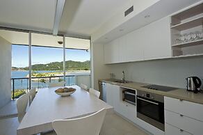 1 Bright Point Apartment 1402