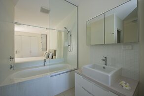 1 Bright Point Apartment 1402