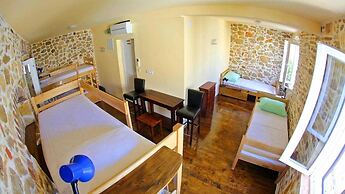 Tequila Bar Hostel - Adults Only