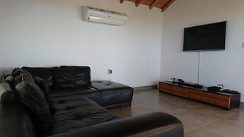 Spondylus Beach House I