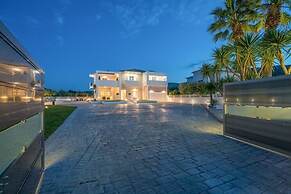 Ostria Luxury Villa