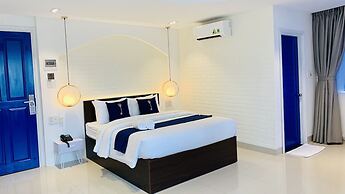 Chill Box Premier Beach Hotel