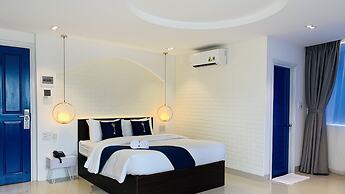 Chill Box Premier Beach Hotel