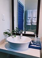 Chill Box Premier Beach Hotel