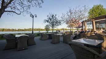 River Lodge