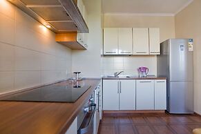 Hello Apartment on Kolomyazhskiy 26