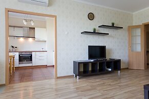 Hello Apartment on Kolomyazhskiy 26
