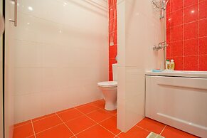 Hello Apartment on Kolomyazhskiy 26