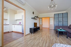 Hello Apartment on Kolomyazhskiy 26