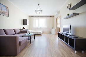 Hello Apartment on Kolomyazhskiy 26