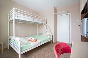 Hello Apartments on Komendantskiy 17