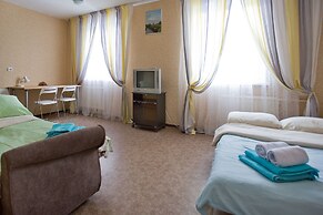 Hello Apartments on Komendantskiy 17