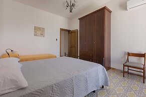 1133 Appartamento Orizzonte by Barbarhouse