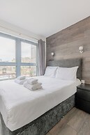 Bright 2 Bedroom Flat in Lambeth With Balcony