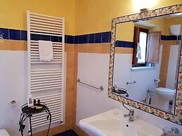 Agriturismo - Fattoria di Larniano