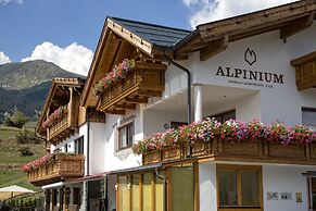 Alpinium