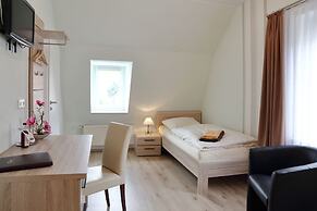 Pension Gasthof und Hotel Roter Hirsch